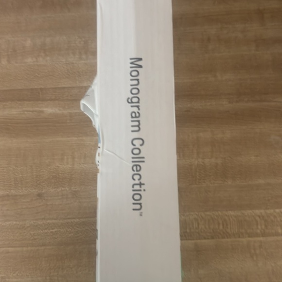 Swaddle me by Ingenuity. 0-3 monogram collection swaddle. - Picture 3 of 5